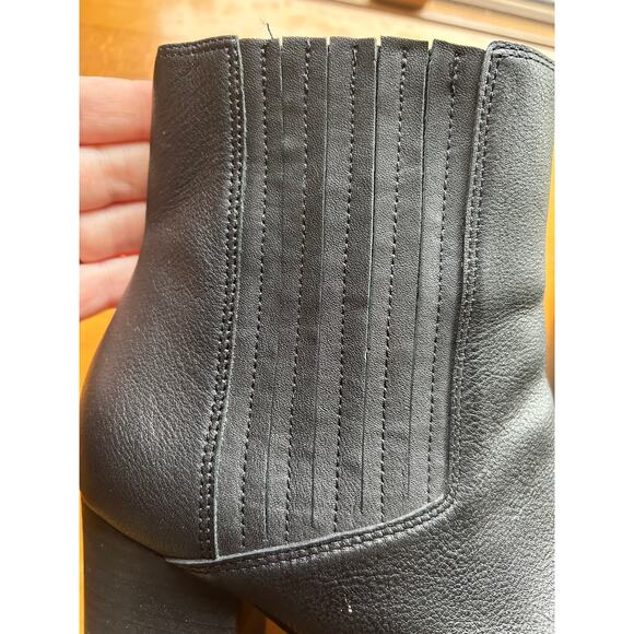 Eileen Fisher Harp Leather Platform Ankle Bootie Black Slip On Size 9 - Picture 3 of 11